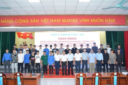 Công ty Than Hạ Long tổ chức tham quan, trải nghiệm cho học sinh Trung tâm giáo dục nghề nghiệp – Trung tâm giáo dục thường xuyên huyện Đầm Hà