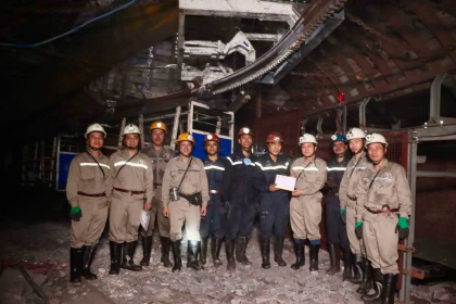 Công đoàn Công ty Than Hạ Long khen thưởng các công trình hầm lò chào mừng 30 năm thành lập Đảng bộ Công ty