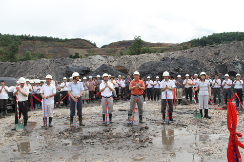 Động thổ dự án khai thác hầm lò Mỏ Khe Chàm II/IV