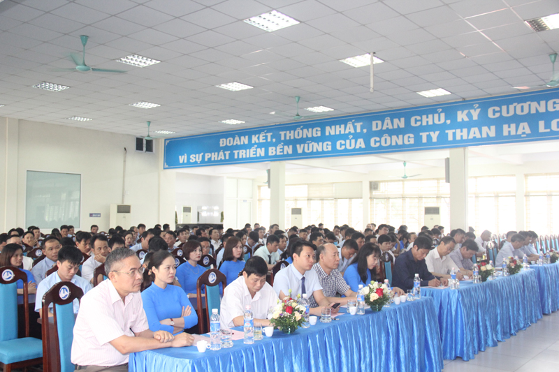 Khen thưởng 115 tập thể và cá nhân xuất sắc trong học tập và làm theo tư tưởng, đạo đức, phong cách Hồ Chí Minh